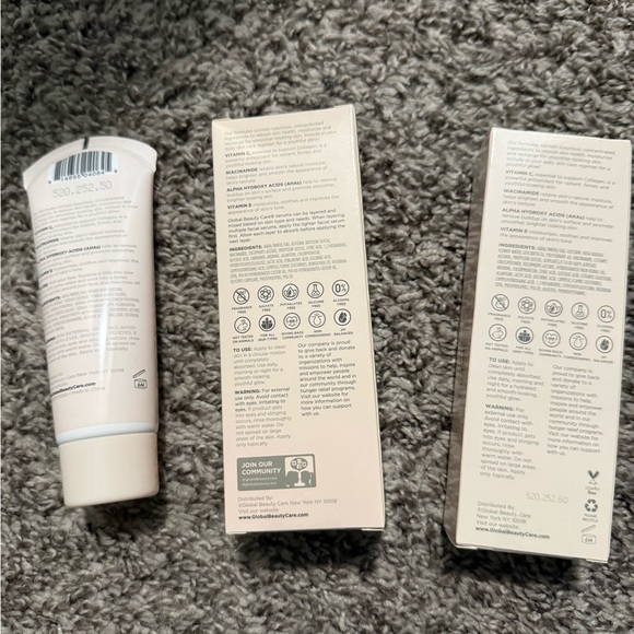 ☀️GLOWING Vitamin C Skincare Set w/Niacinamide, AHA’s and Vitamin E   NIB - Picture 2 of 3